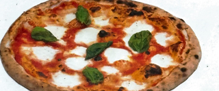 Menu pizza Margherita lattina di Coca-Cola