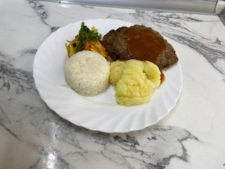 Котлеты с гарниром