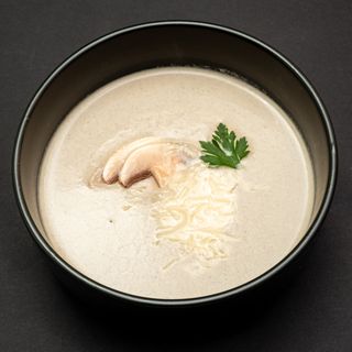 Крем-суп грибний з пармезаном (200г)