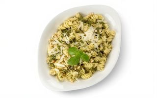 Фузілі з соусом песто та Грана Падано ХL 