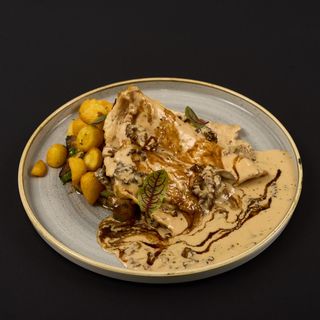 Pileći bajar u sosu od smrčka