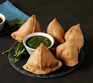 Samosa de verduras (2 uds.)
