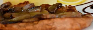 Свинско филе с гъби (300г)