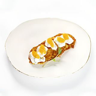 Деруни з кав'яром щуки (200/50/30г)