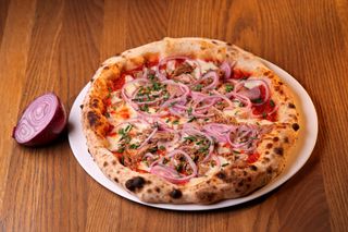 Pizza Tonno e cipola Ø 32cm