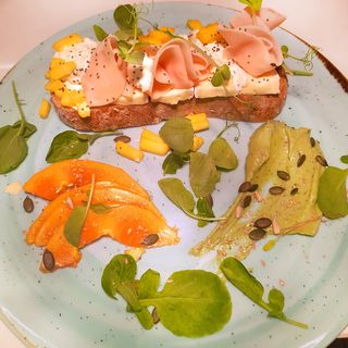 Tosta Aberta Queijo Brie