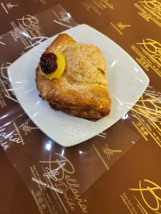 Francesina con crema e amarena