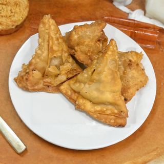 Ración De Samosas (3 Uds.)