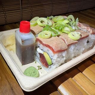 Uramaki Tataki De Tonyina