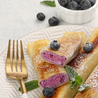 Млинці з чорницею (8шт) Продукт заморожений.