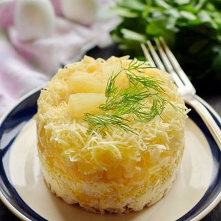 Салат Куриный с кусочками ананаса