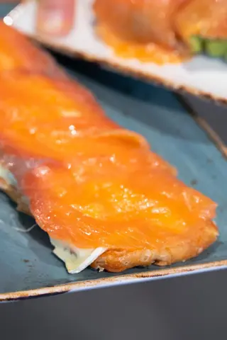 Tosta Salmon Tomate y Guacamole