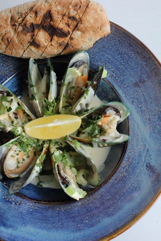 Морепродукты в сливочном соусе/ Fructe de mare in sos de frișca