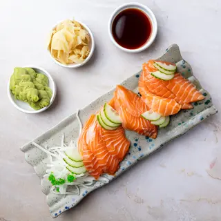 Sake sashimi