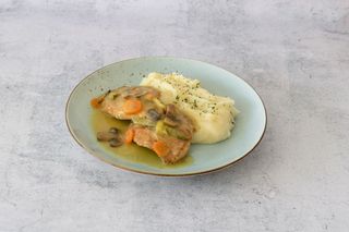 Lovačke šnicle sa pireom