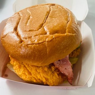 BURGER CRISPY CHICKEN