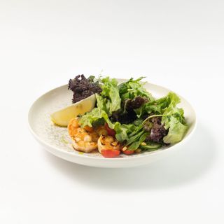 Салат с креветками