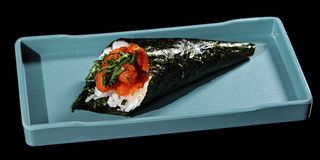 Temaki De Salmón Picante