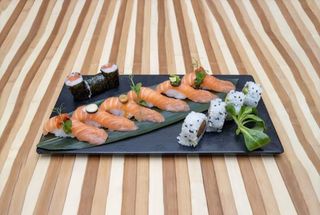 Aperi sushi salmon only - 13 pezzi