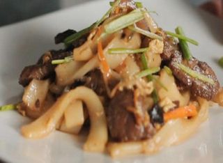 613. Manzo e germogli di soia 