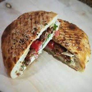 Говяжий донер в лепешке