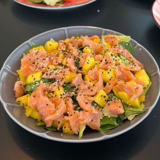 Salada de salmão fumado