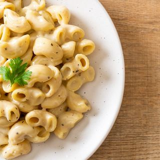 Les Pâtes À La Sauce Blanche