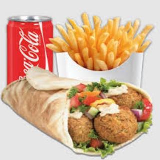 Falafel Durum Menus vem com bebida e batatas fritas
