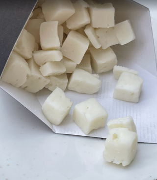 Cono De Queso De Cabra