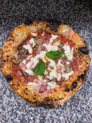 Pizza classica capricciosa