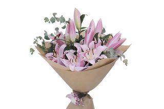 Oriental lily bouquet