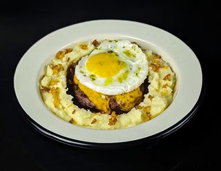 Біфштекс із картопляним пюре (330 г)