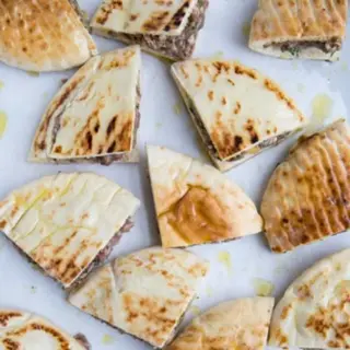 Arayes De Kébbab Y Queso
