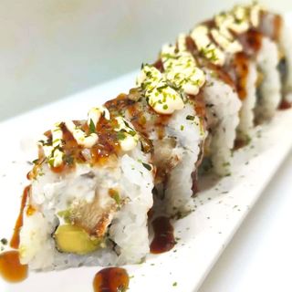 22. Uramaki De Pollo Rebozado Aguacate Y Queso (8 Uds.)