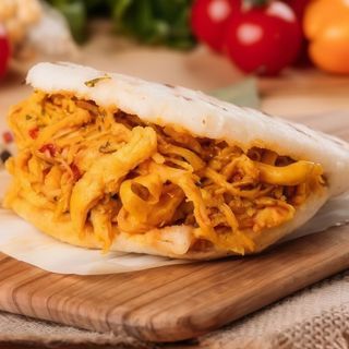 Arepa Con Pollo