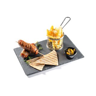 Meniu salsiccia si cartofi prajiti