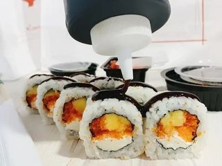 Філадельфія з манго (350 гр.) (8 шт./350g)