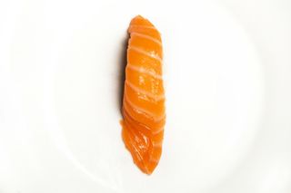 Nigiri Salmone