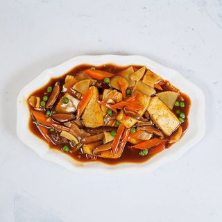 Tofu s bambusom i gljivama