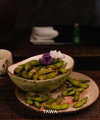 Edamame com flor de sal
