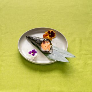 120. Temaki spicy tuna