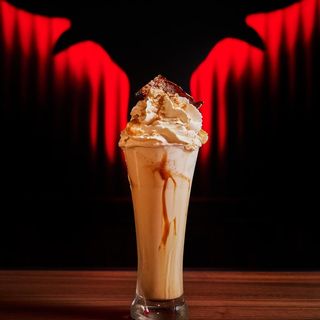 Batido de dulce de leche y galleta Lotus.