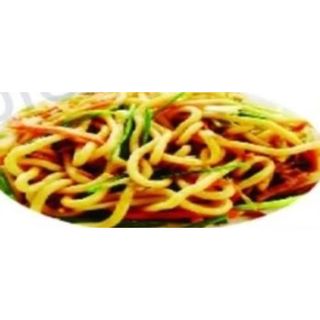 Tallarines Udon Fritos Con Verdura Y Huevo