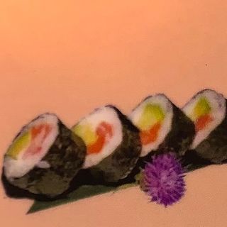  103 Futomaki salmón, queso y aguacate (8 pzs.)