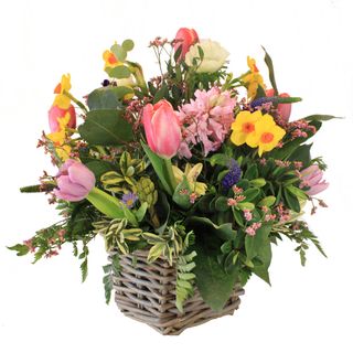 Klim. Centro de flores de temprorada.