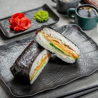 Սենդվիչ սաղմոնով