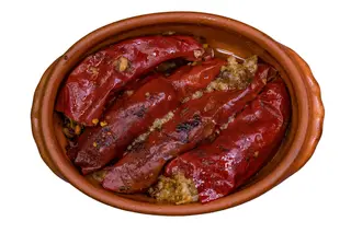 Punjena suva paprika
