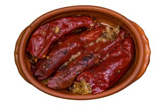 Punjena suva paprika