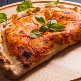 Calzone napoletano