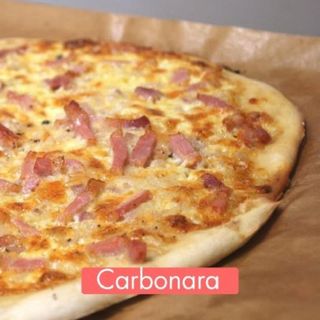 Pizza carbonara